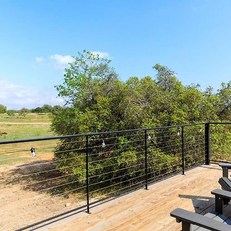 New The Sunset Luxury Container Home Fredericksburg Exterior photo